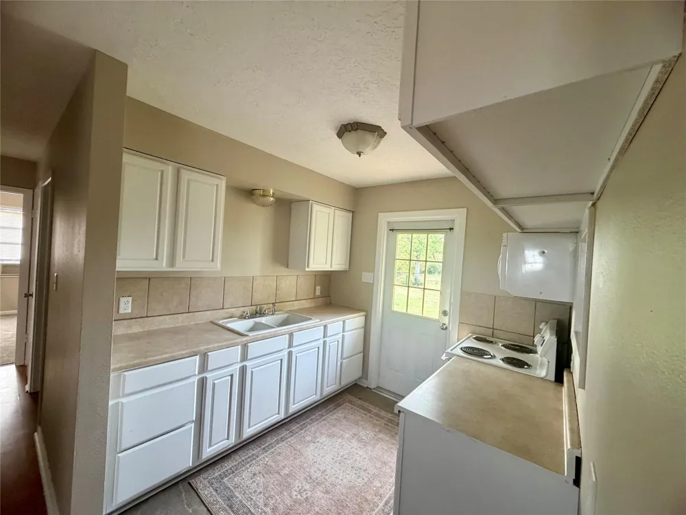 18043 Sterling Robertson Dam Road Thornton, TX 76687