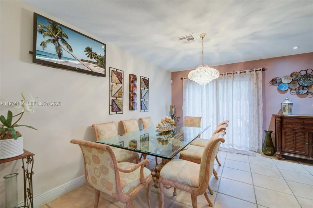 10 NW 110th Ave Plantation, FL 33324