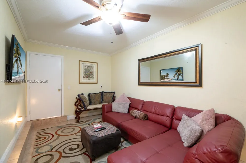 10 NW 110th Ave Plantation, FL 33324