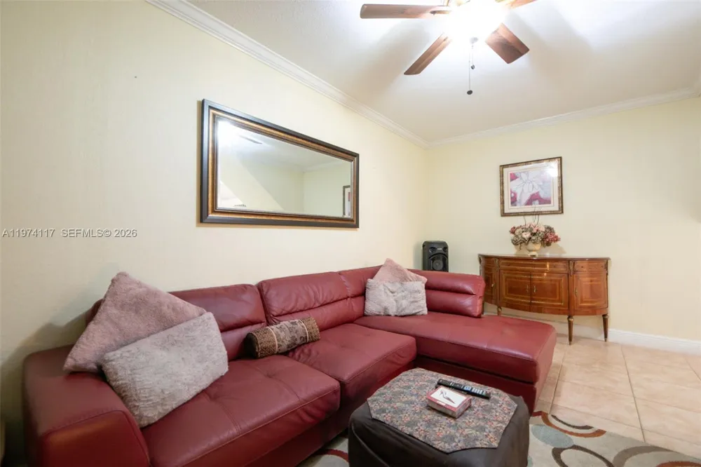10 NW 110th Ave Plantation, FL 33324