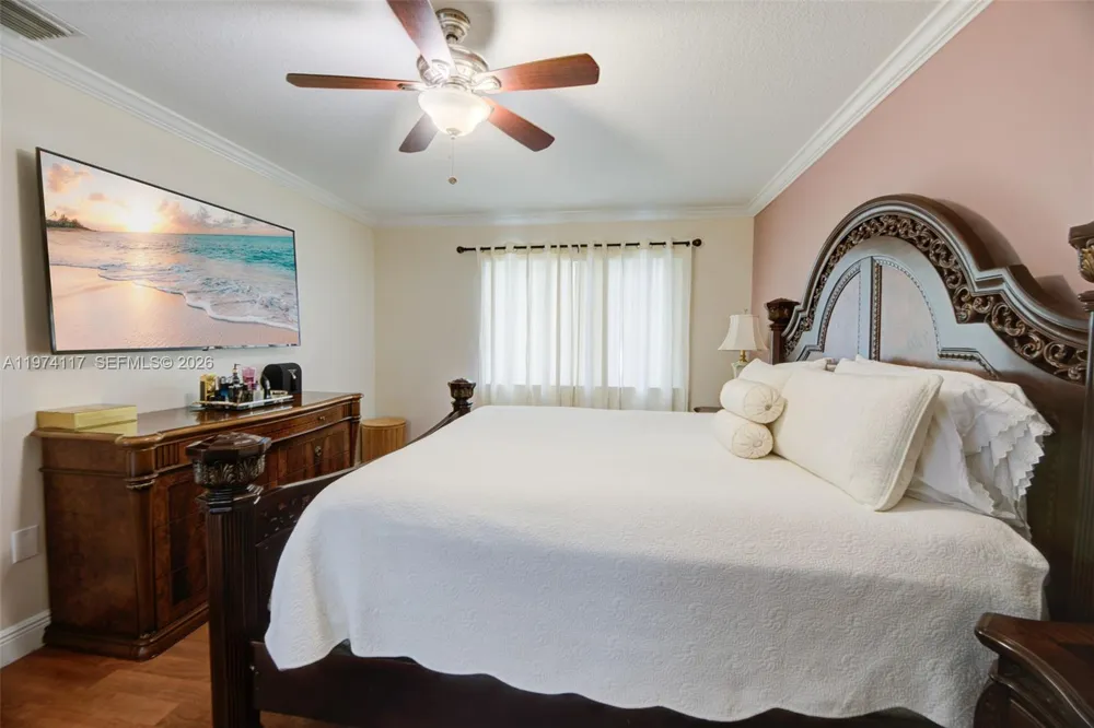 10 NW 110th Ave Plantation, FL 33324