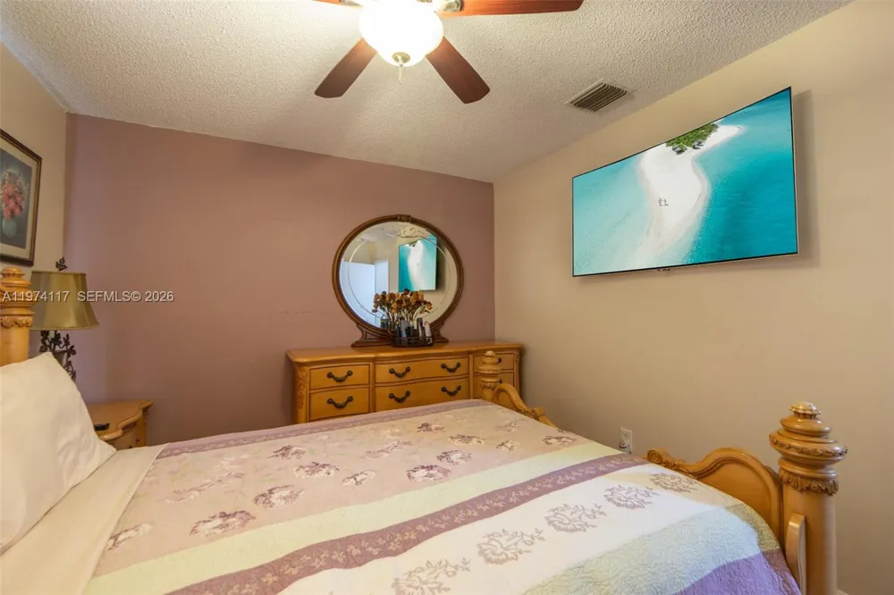 10 NW 110th Ave Plantation, FL 33324