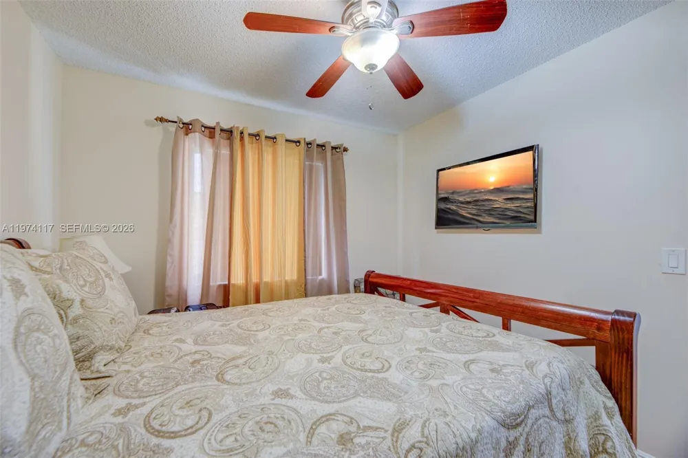10 NW 110th Ave Plantation, FL 33324