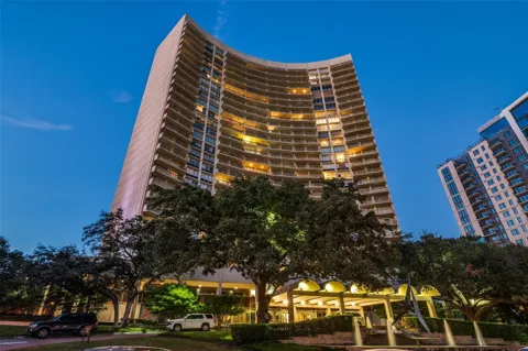 6211 W Northwest Highway #2401