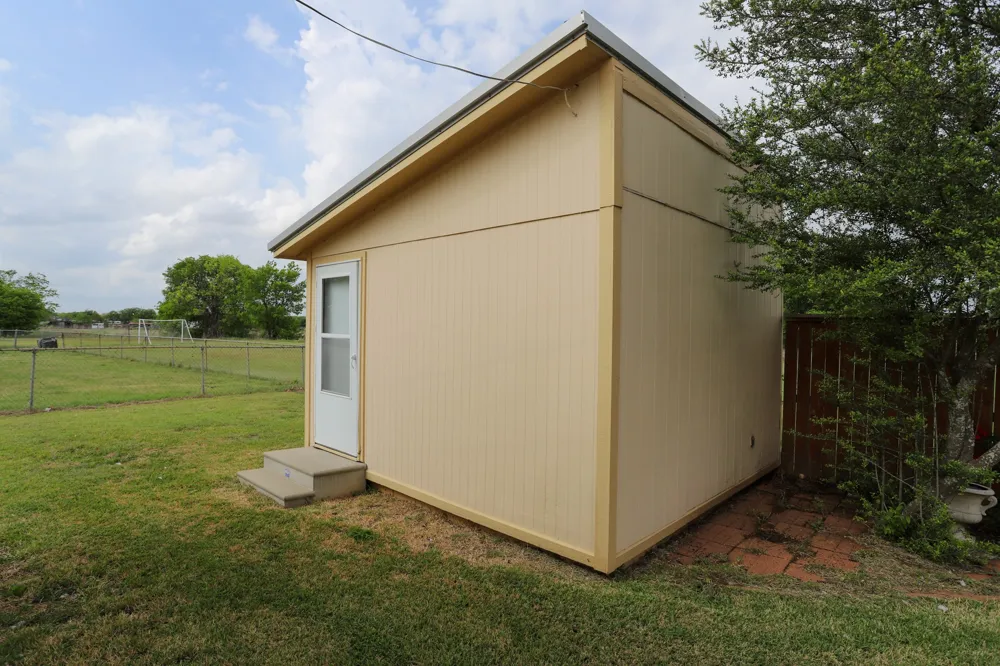 303 David Davis Drive McGregor, TX 76657