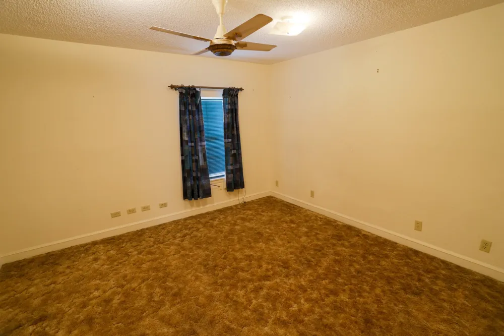 303 David Davis Drive McGregor, TX 76657