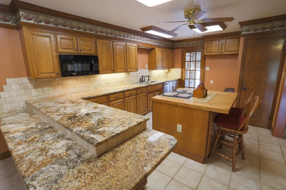 303 David Davis Drive McGregor, TX 76657