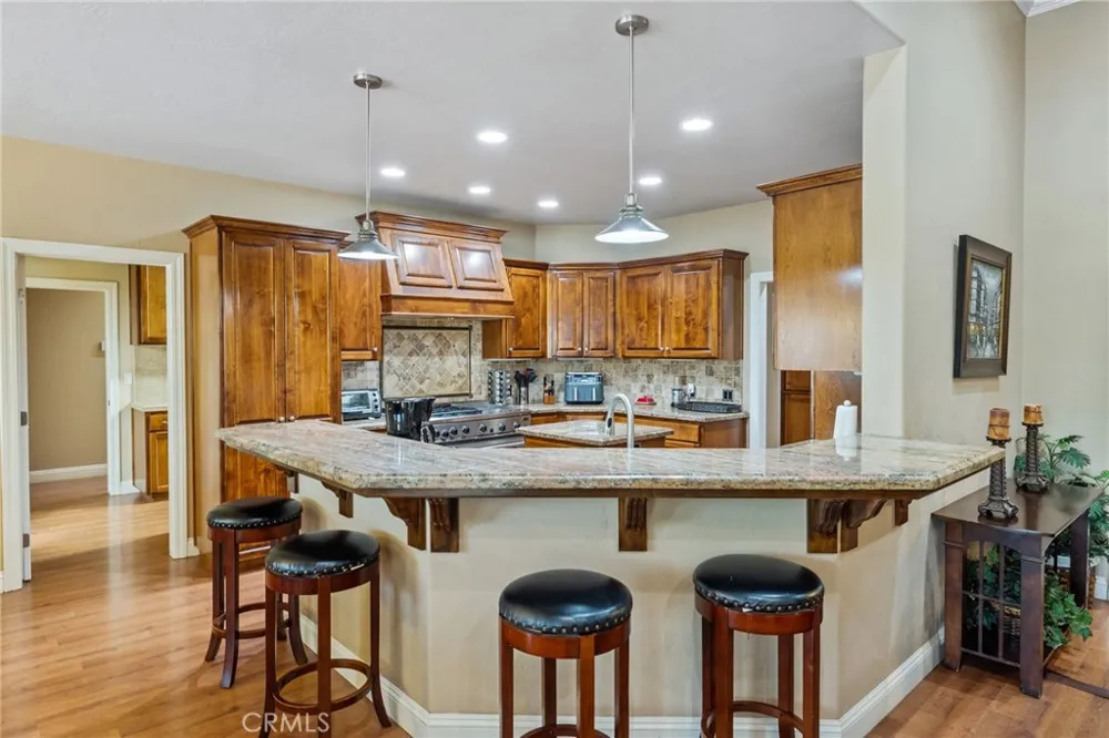 1928 S Shirk Visalia, CA 93277