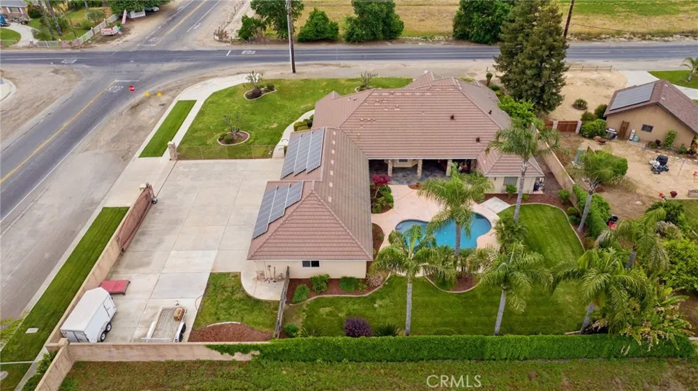 1928 S Shirk Visalia, CA 93277