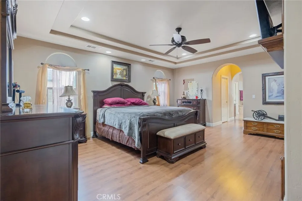 1928 S Shirk Visalia, CA 93277