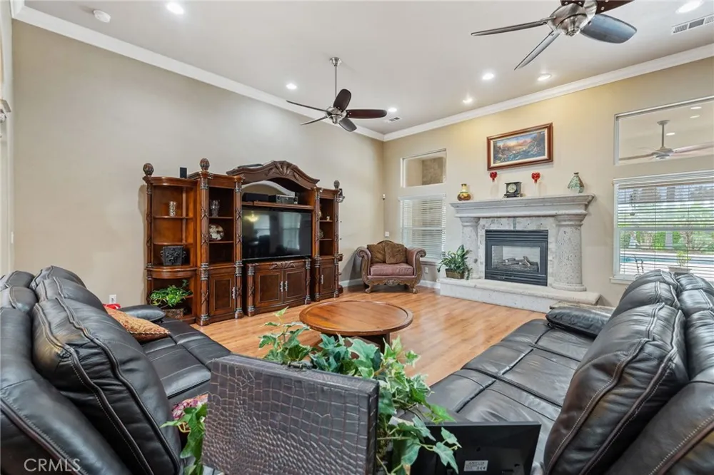 1928 S Shirk Visalia, CA 93277