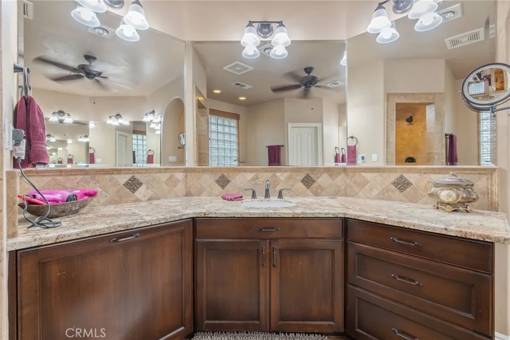 1928 S Shirk Visalia, CA 93277