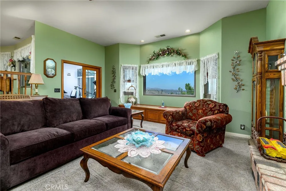 32360 Navajo Springs Wildomar, CA 92595