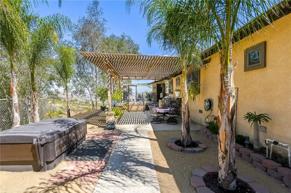 32360 Navajo Springs Wildomar, CA 92595