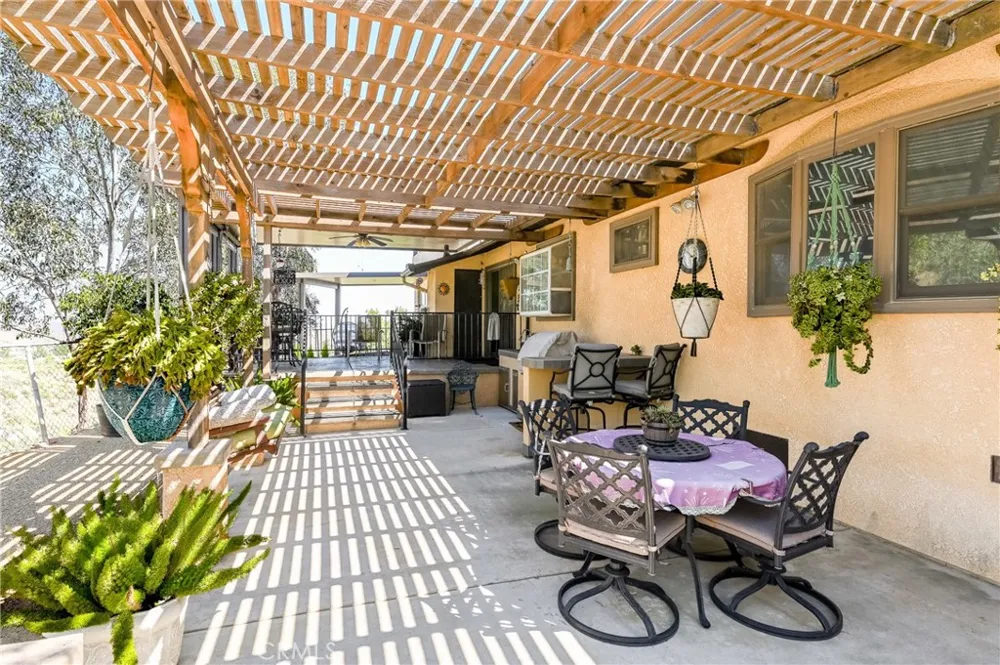 32360 Navajo Springs Wildomar, CA 92595