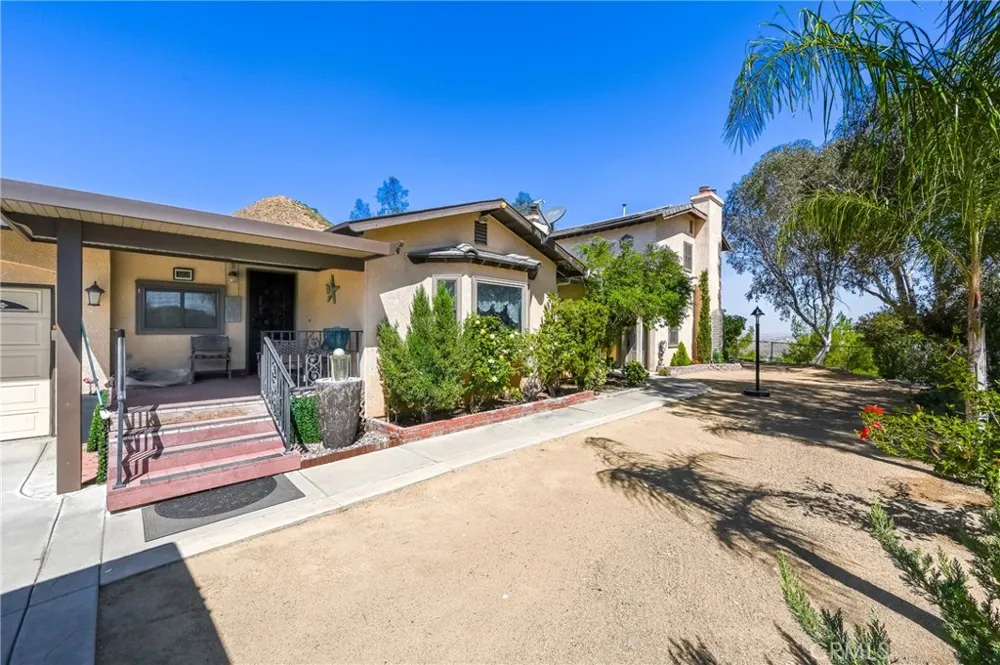 32360 Navajo Springs Wildomar, CA 92595
