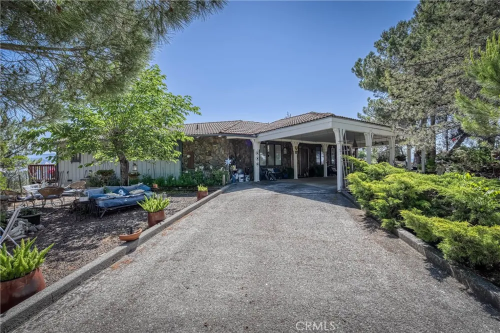 460 Lake Vista Drive Lakeport, CA 95453