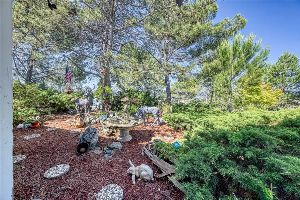 460 Lake Vista Drive Lakeport, CA 95453