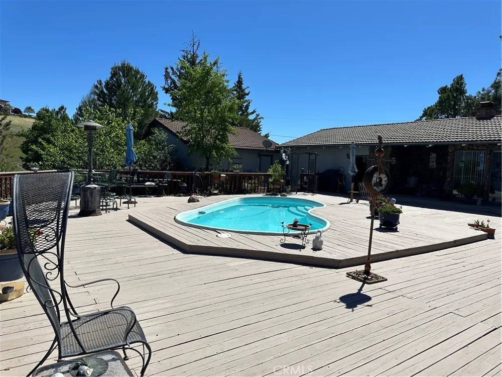 460 Lake Vista Drive Lakeport, CA 95453