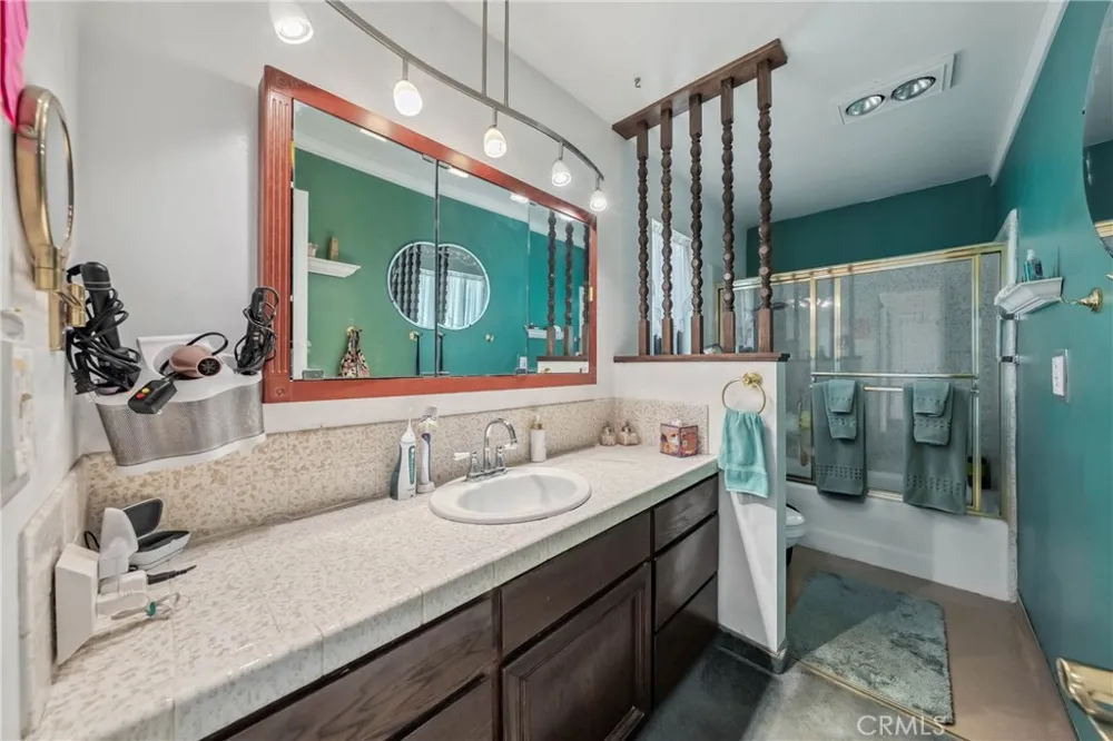 460 Lake Vista Drive Lakeport, CA 95453