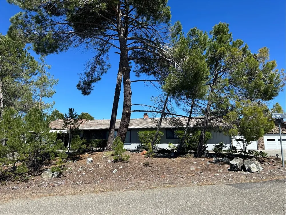 460 Lake Vista Drive Lakeport, CA 95453