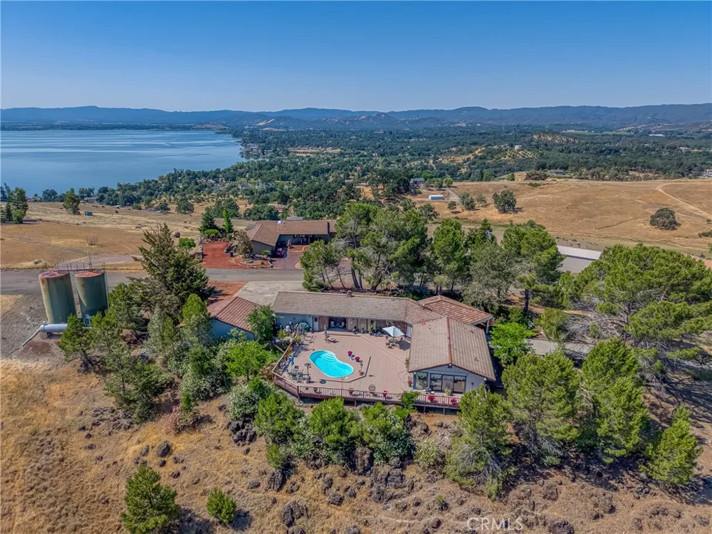 460 Lake Vista Drive Lakeport, CA 95453