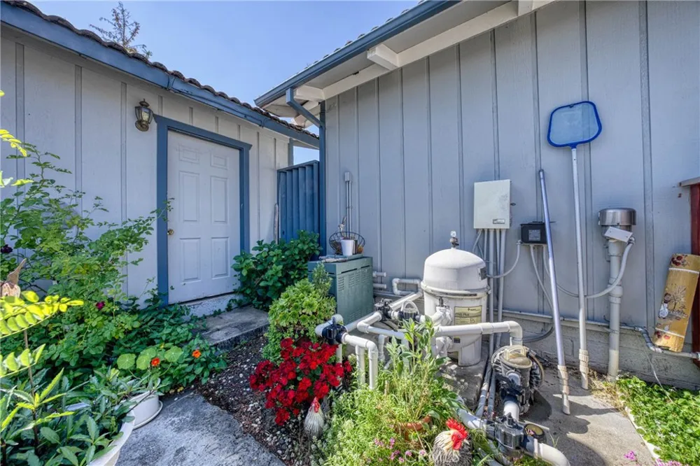 460 Lake Vista Drive Lakeport, CA 95453