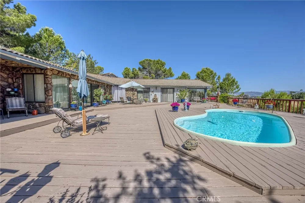 460 Lake Vista Drive Lakeport, CA 95453