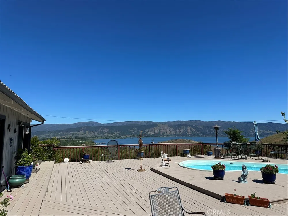 460 Lake Vista Drive Lakeport, CA 95453