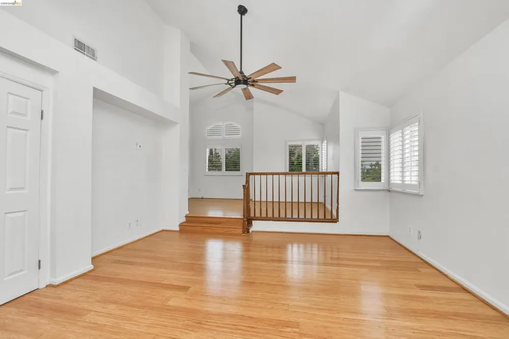 5460 Azure Ct Discovery Bay, CA 94505