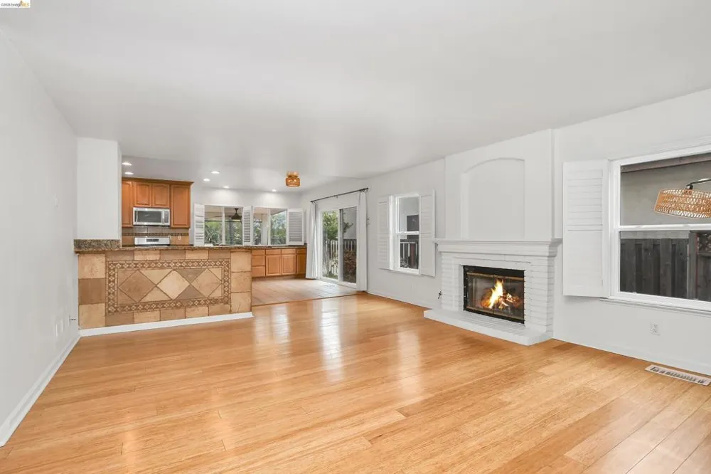5460 Azure Ct Discovery Bay, CA 94505