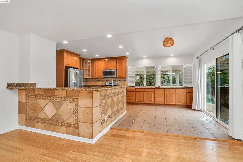 5460 Azure Ct Discovery Bay, CA 94505