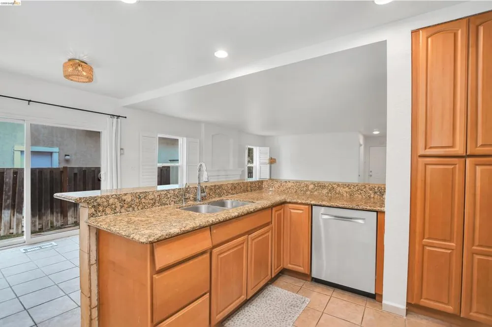 5460 Azure Ct Discovery Bay, CA 94505