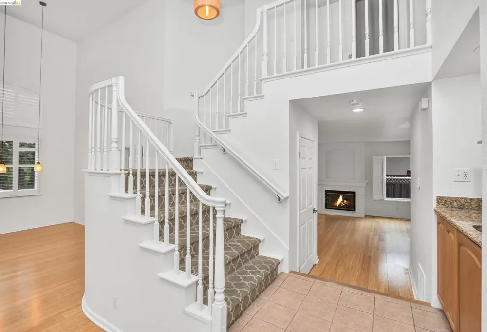 5460 Azure Ct Discovery Bay, CA 94505