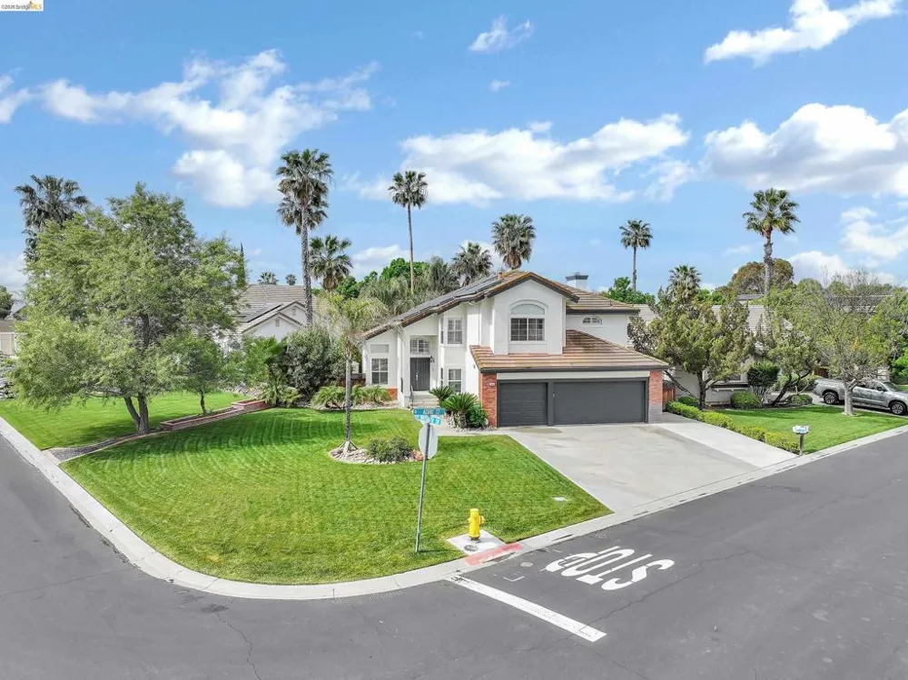 5460 Azure Ct Discovery Bay, CA 94505