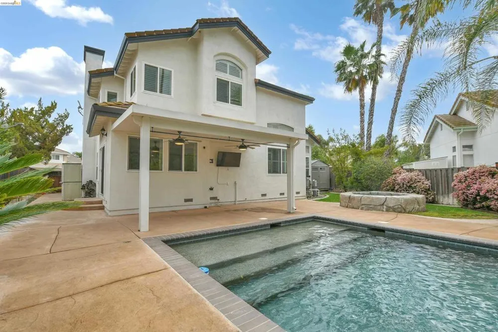 5460 Azure Ct Discovery Bay, CA 94505