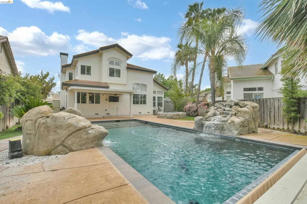 5460 Azure Ct Discovery Bay, CA 94505