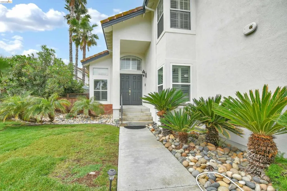 5460 Azure Ct Discovery Bay, CA 94505