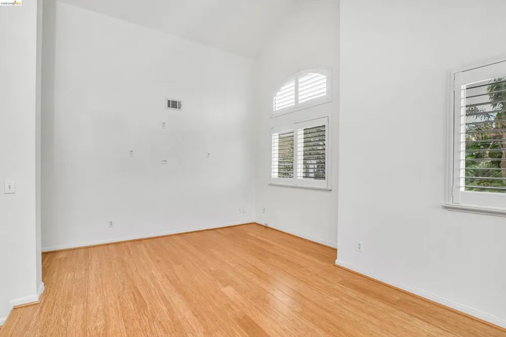 5460 Azure Ct Discovery Bay, CA 94505