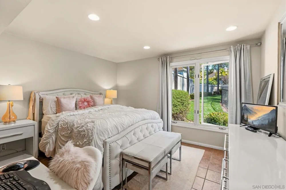 5860 Calle Camposeco Rancho Santa Fe, CA 92067