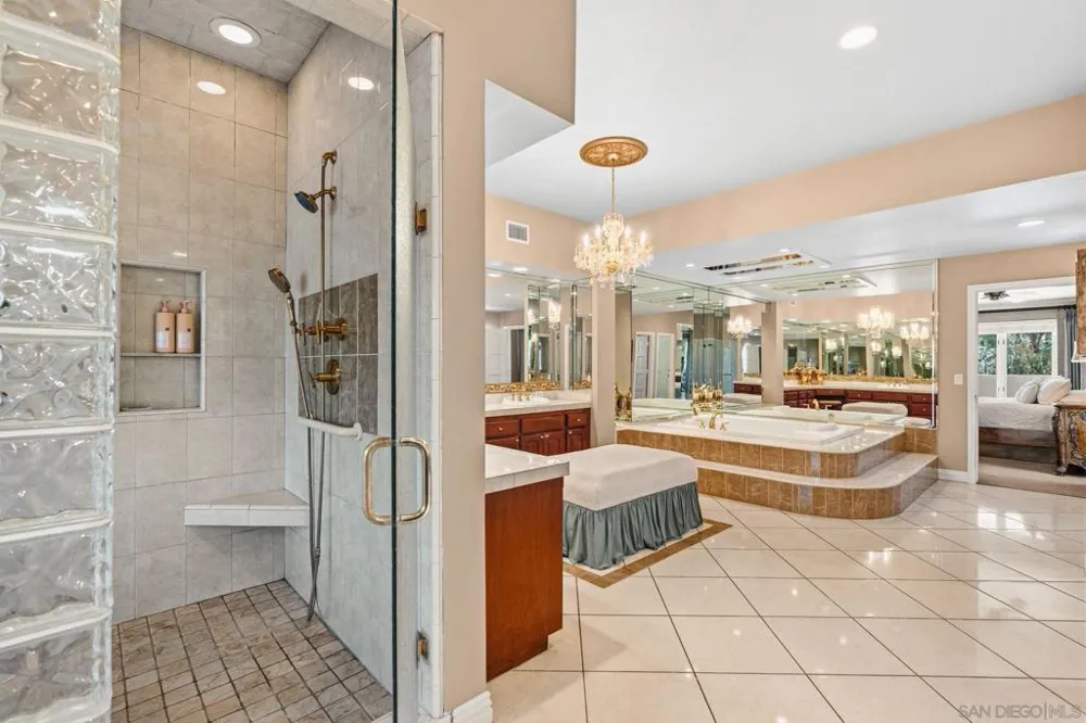 5860 Calle Camposeco Rancho Santa Fe, CA 92067