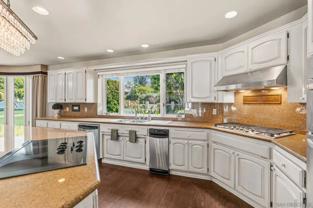 5860 Calle Camposeco Rancho Santa Fe, CA 92067