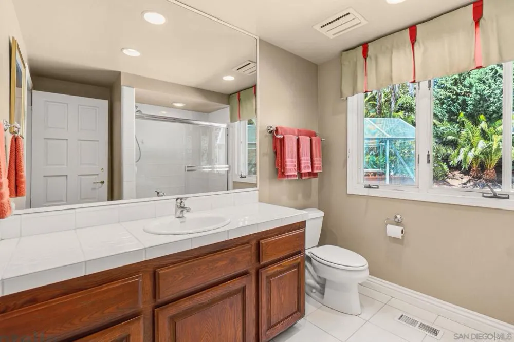 5860 Calle Camposeco Rancho Santa Fe, CA 92067