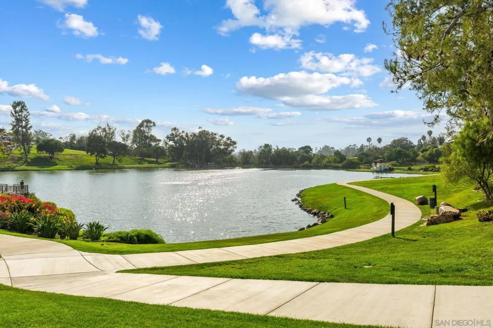 5860 Calle Camposeco Rancho Santa Fe, CA 92067