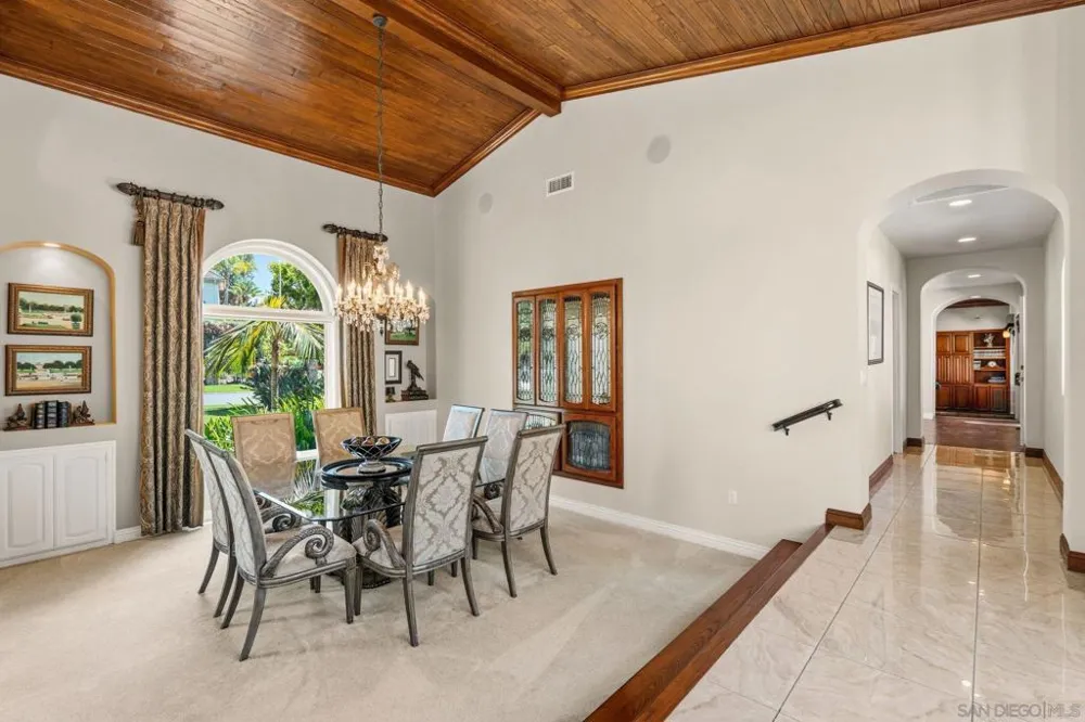 5860 Calle Camposeco Rancho Santa Fe, CA 92067