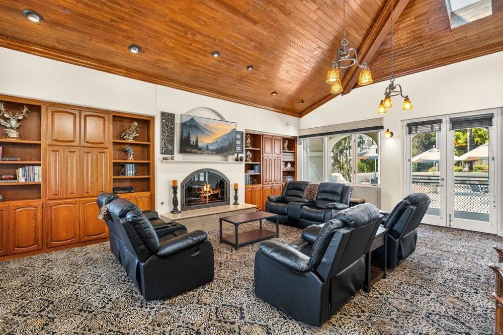 5860 Calle Camposeco Rancho Santa Fe, CA 92067
