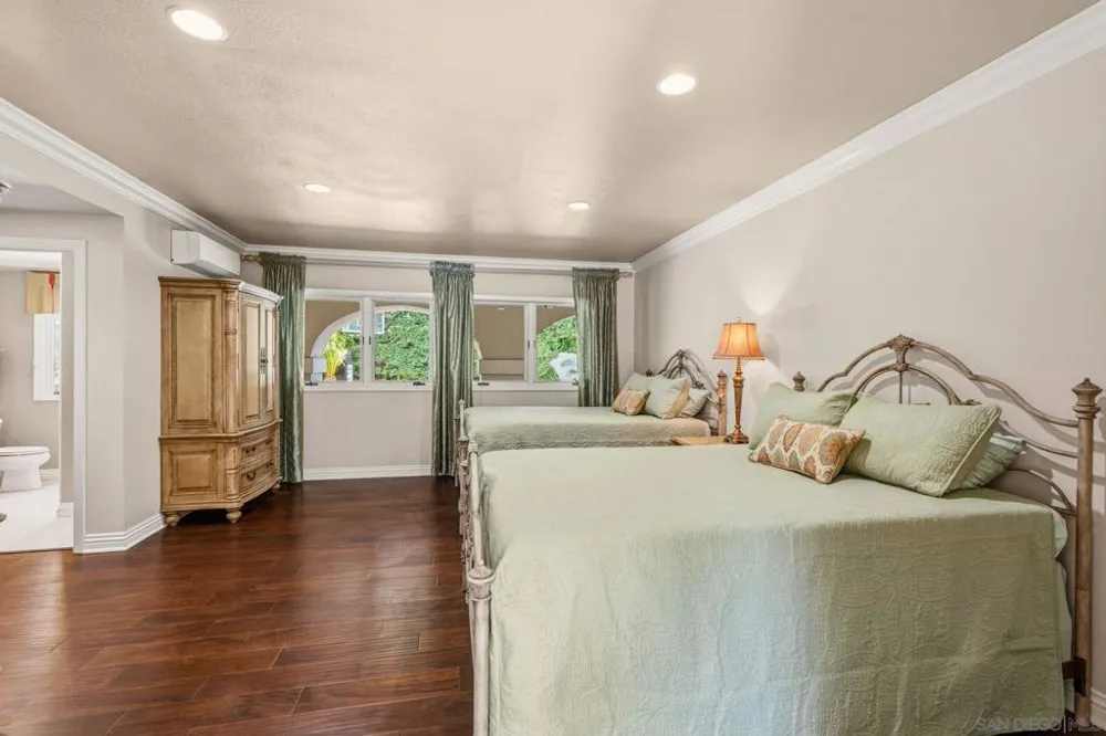 5860 Calle Camposeco Rancho Santa Fe, CA 92067