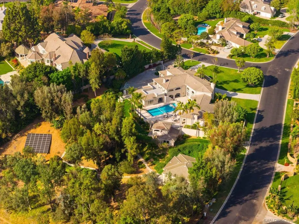 5860 Calle Camposeco Rancho Santa Fe, CA 92067
