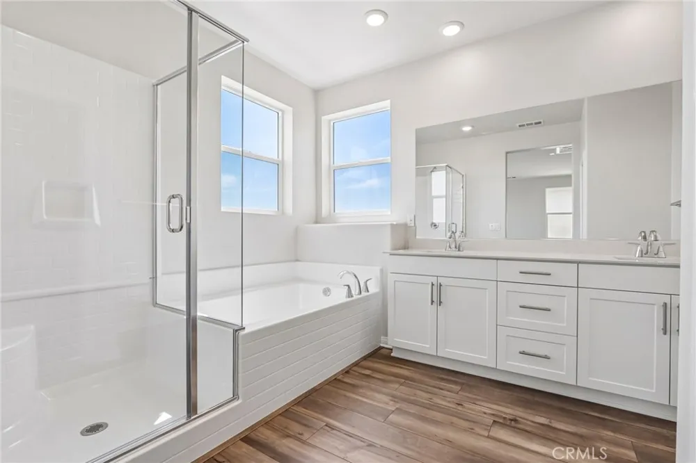 29269 Crescent Way Highland, CA 92346