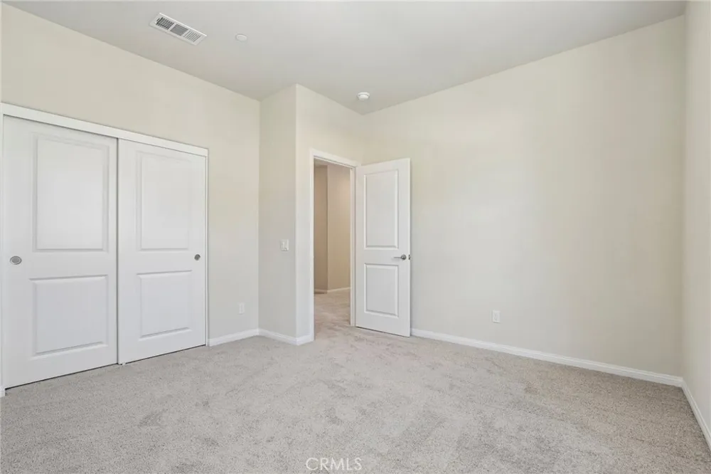 29269 Crescent Way Highland, CA 92346